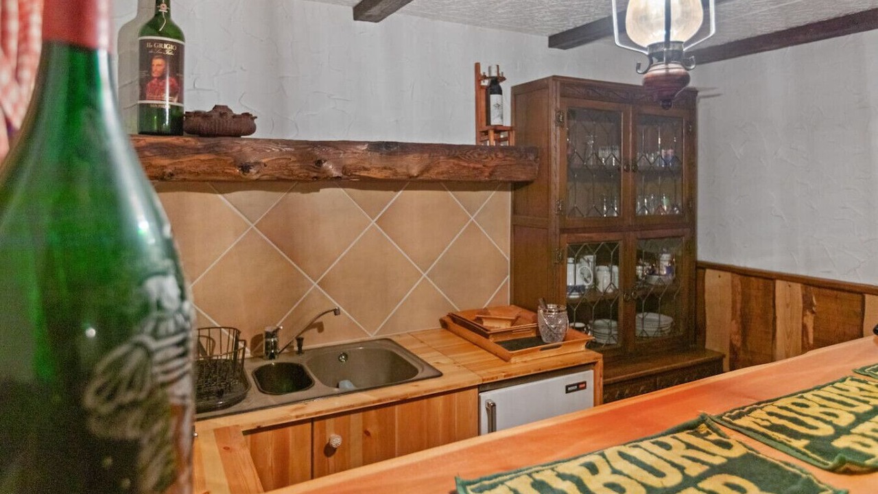 Photo of Kitchen in Lens