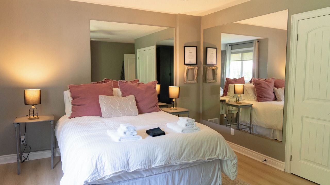 Photo of Bedroom in Salem