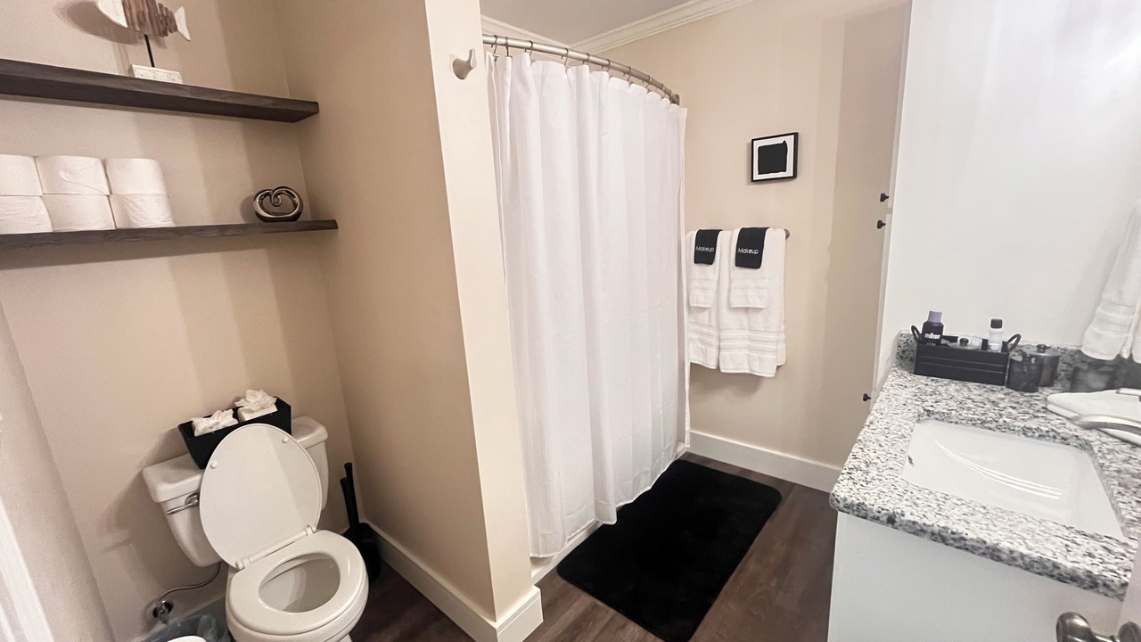 Photo of Bathroom in Broadmoor
