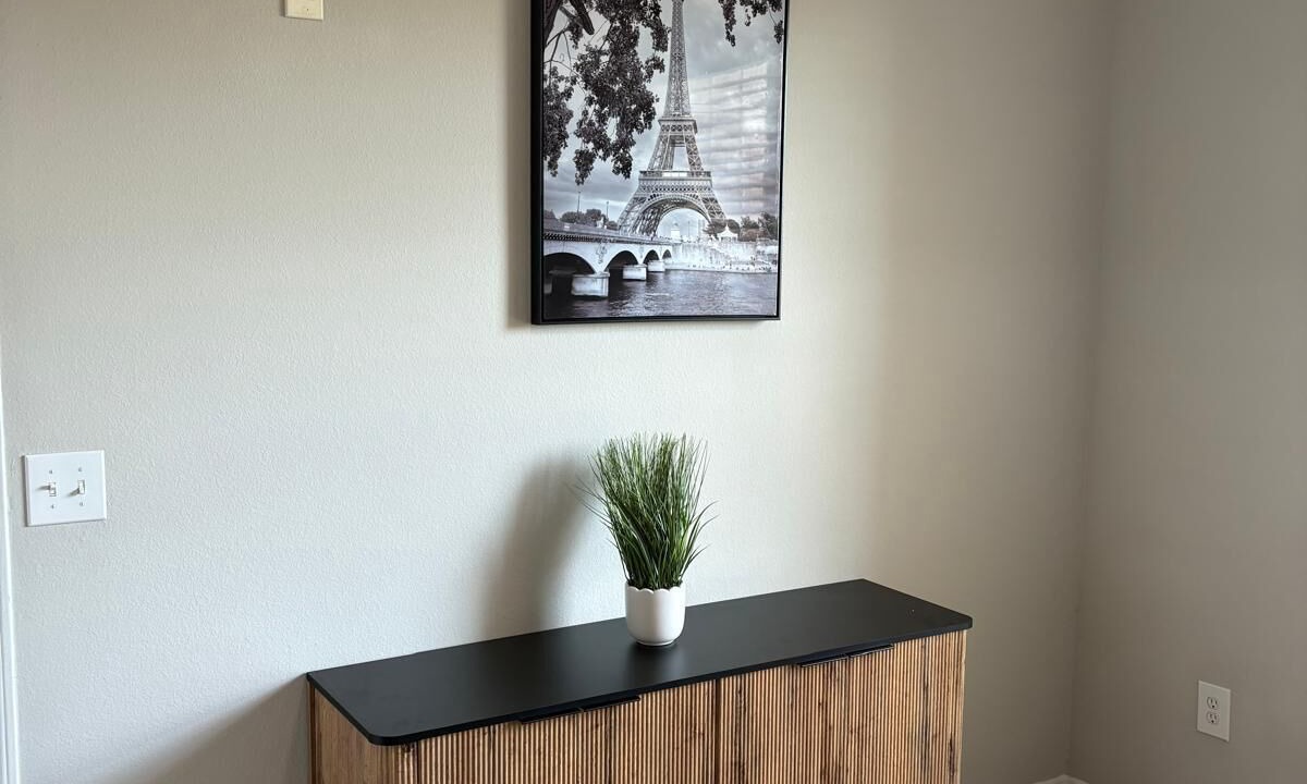 Photo of Bedroom in Alden Bridge
