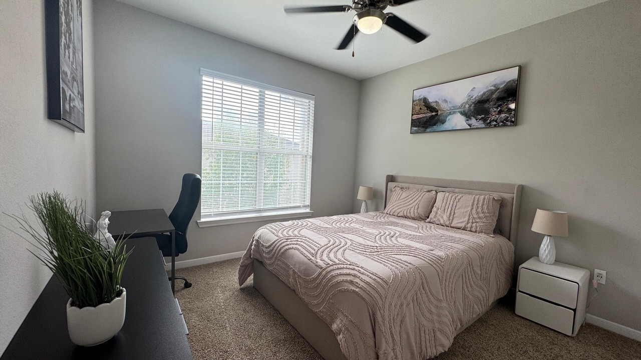 Photo of Bedroom in Alden Bridge