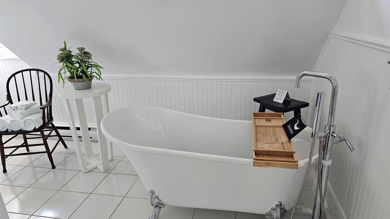 Photo of Bathroom in Pembroke
