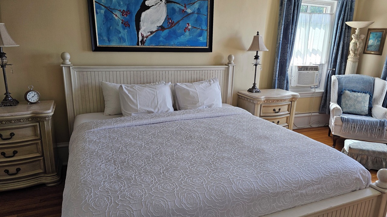 Photo of Bedroom in Pembroke