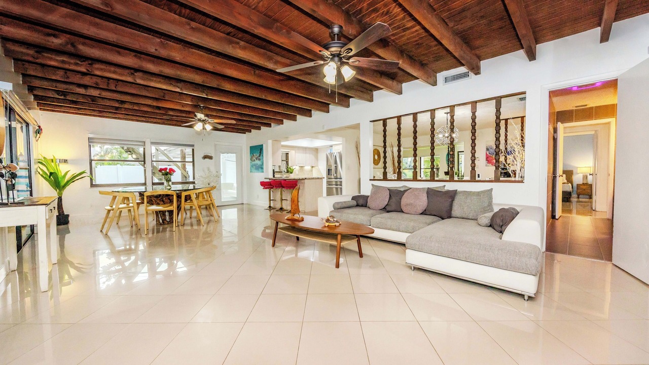 Photo of Livingroom in Parker Ridge