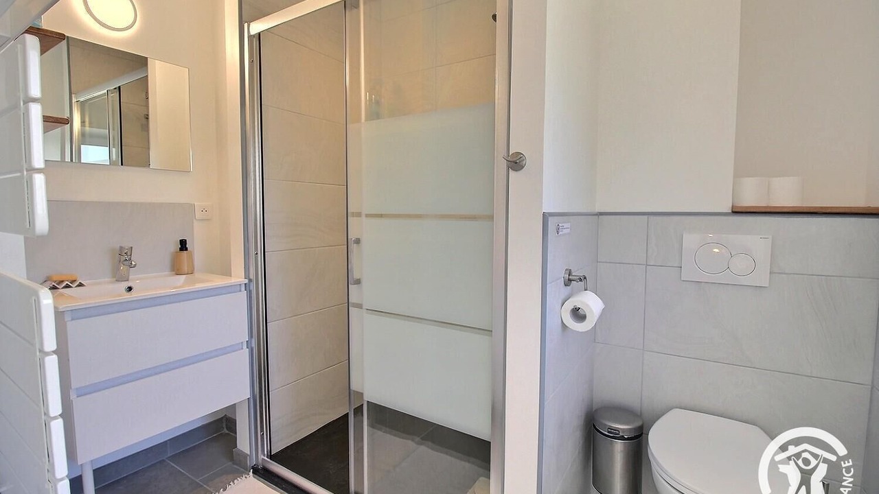 Photo of Bathroom in Ploumilliau