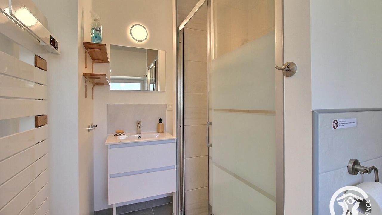 Photo of Bathroom in Ploumilliau