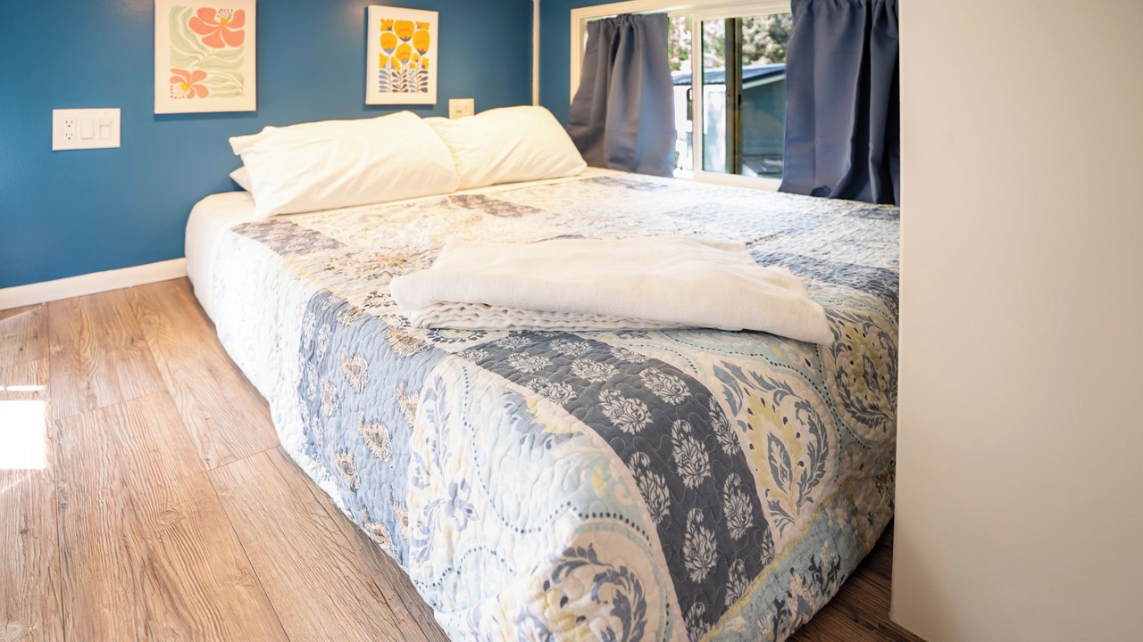 Photo of Bedroom in Lyons