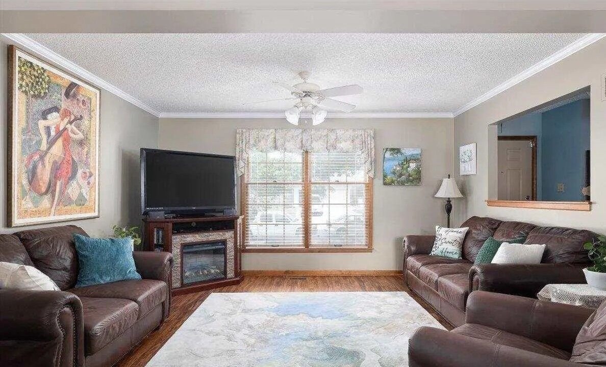 Photo of Livingroom in Southwest Topeka
