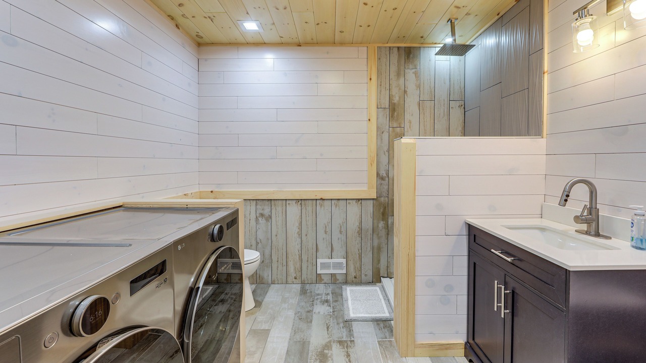 Photo of Bathroom in Lyons Falls