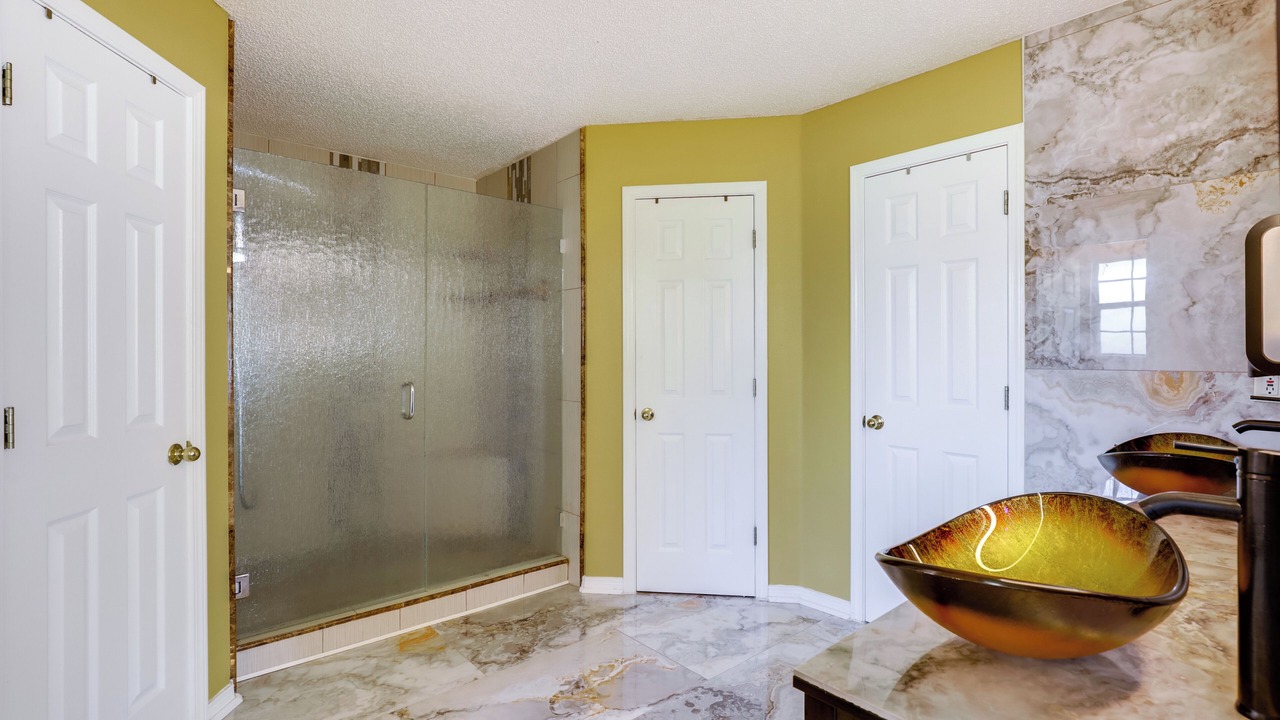 Photo of Bathroom in Doctors Inlet