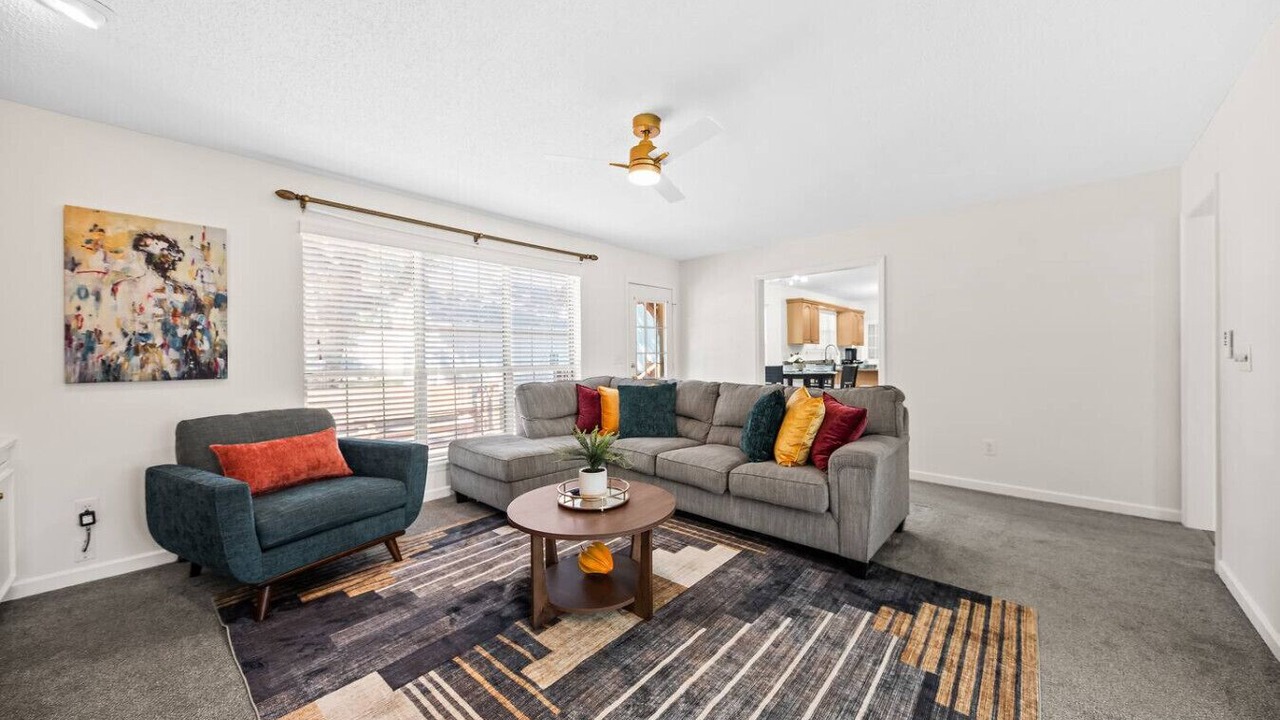 Photo of Livingroom in North Charleston