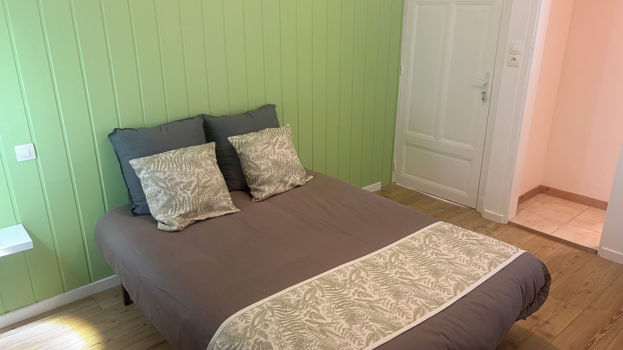 Photo of Bedroom in Betton-Bettonet