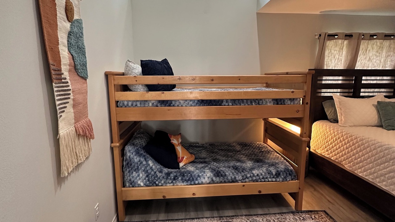 Photo of Bedroom in Pointblank