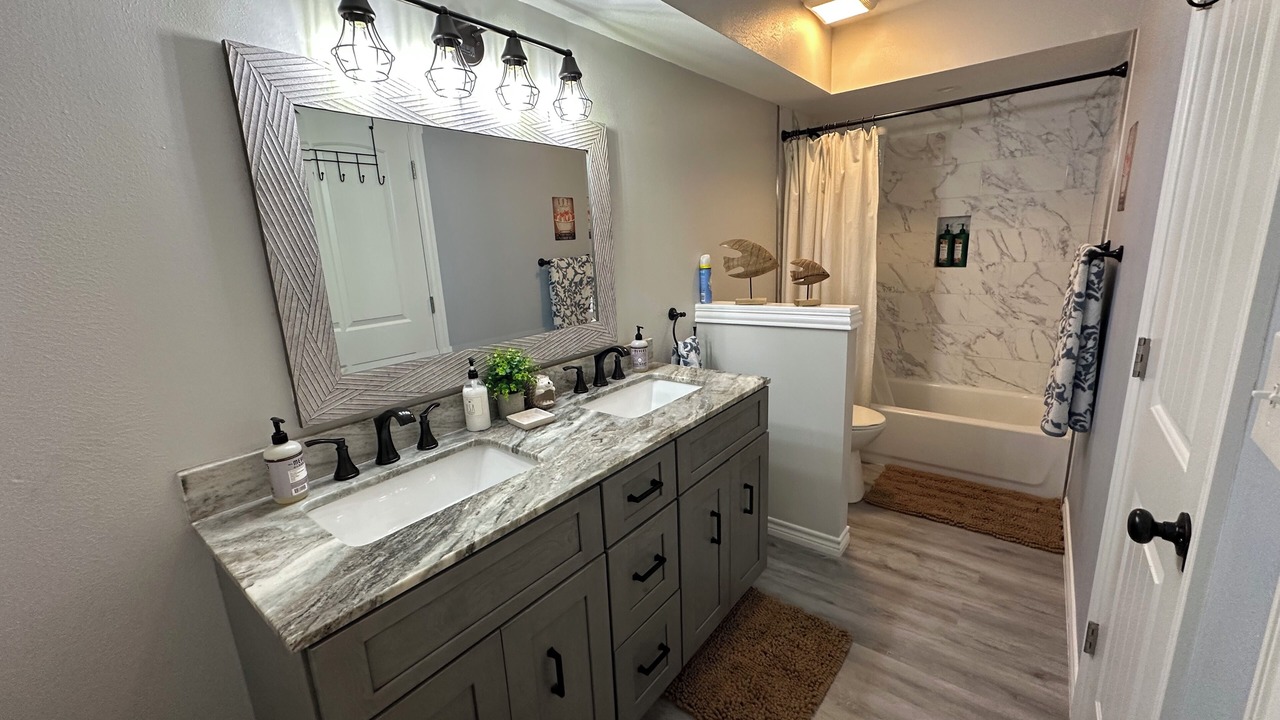 Photo of Bathroom in Pointblank