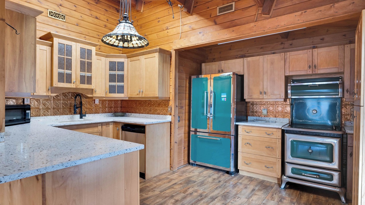 Photo of Kitchen in Gravenhurst