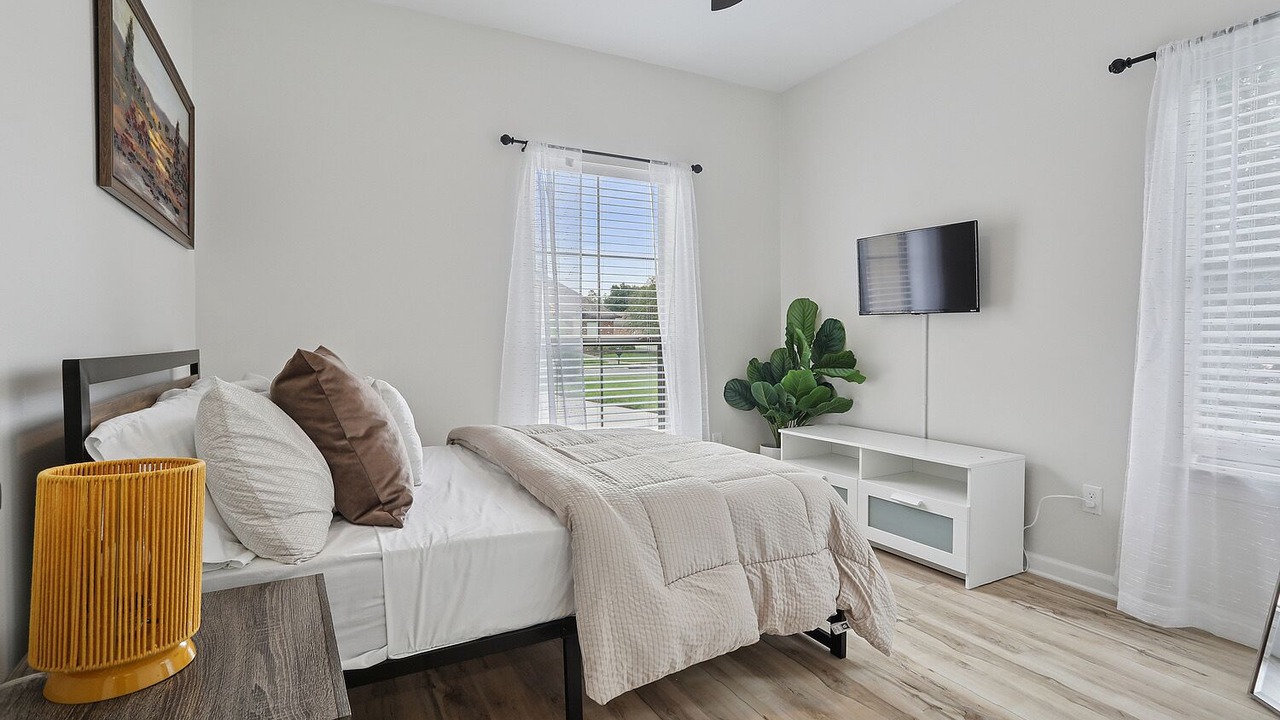 Photo of Bedroom in South Baton Rouge