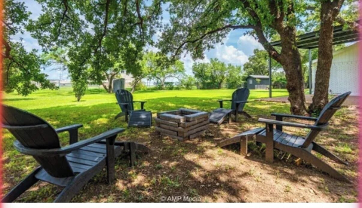 Photo of Outdoor in Clyde