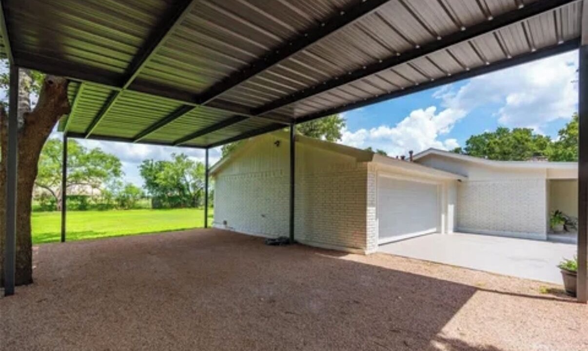 Photo of Outdoor in Clyde