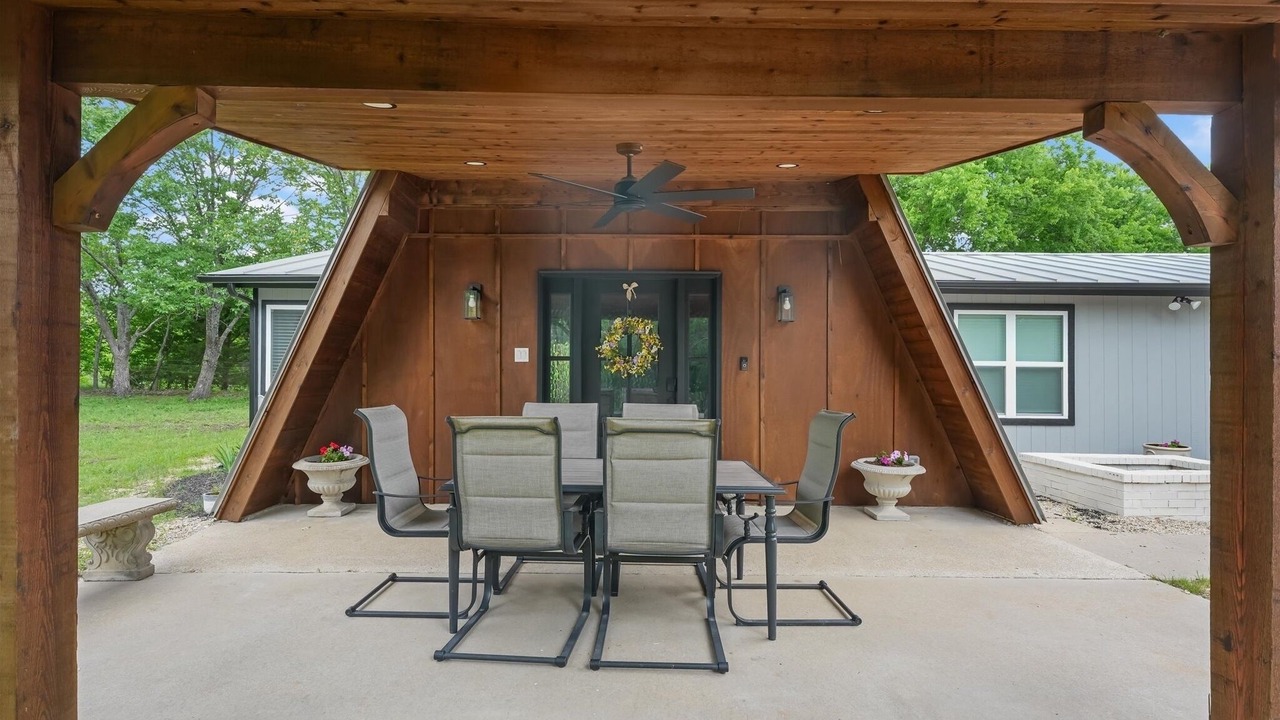 Photo of Outdoor in Melissa