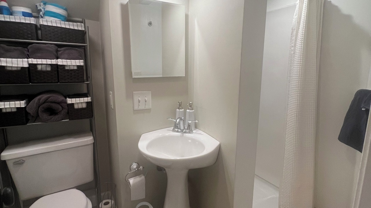 Photo of Bathroom in Linden Hills