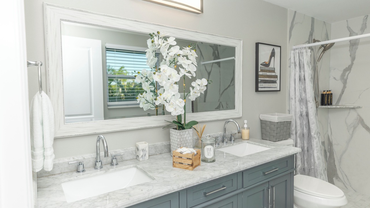 Photo of Bathroom in Englewood East