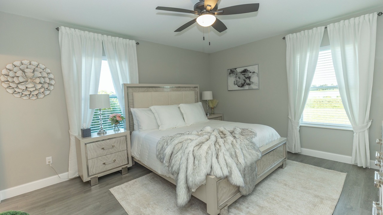 Photo of Bedroom in Englewood East