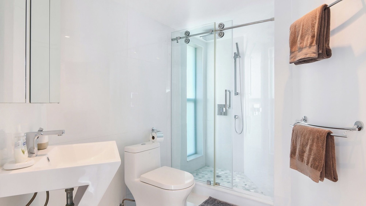 Photo of Bathroom in North Bay Village