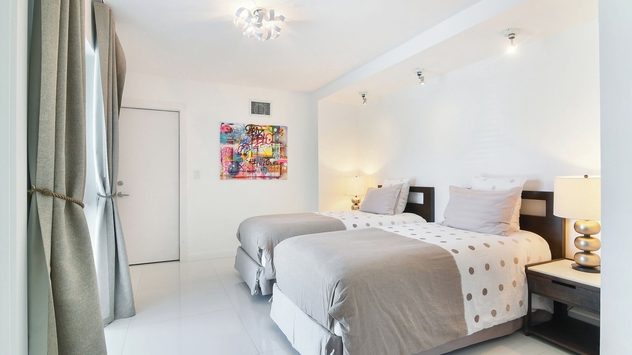 Photo of Bedroom in North Bay Village