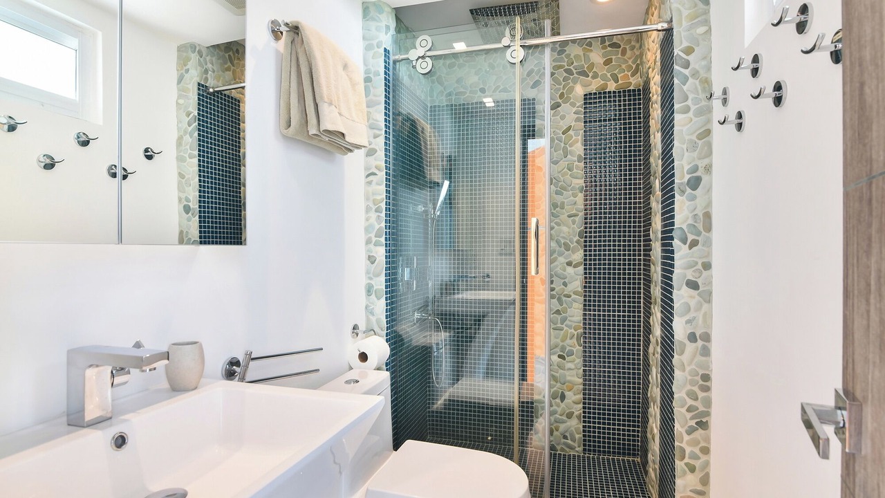 Photo of Bathroom in North Bay Village
