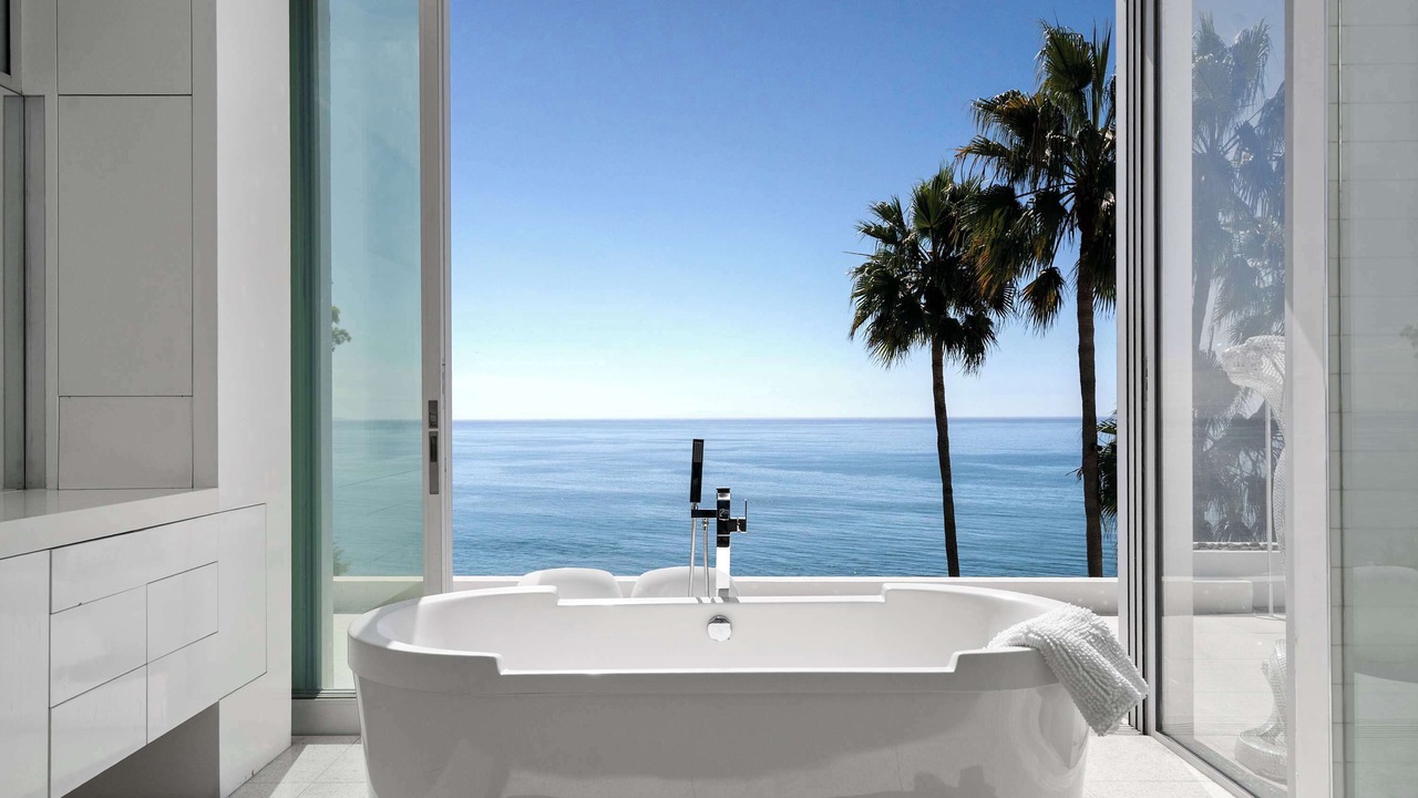 Photo of Bathroom in Pacific Palisades