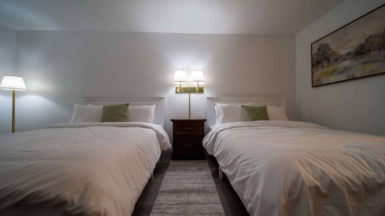 Photo of Bedroom in Eureka Springs Historic District