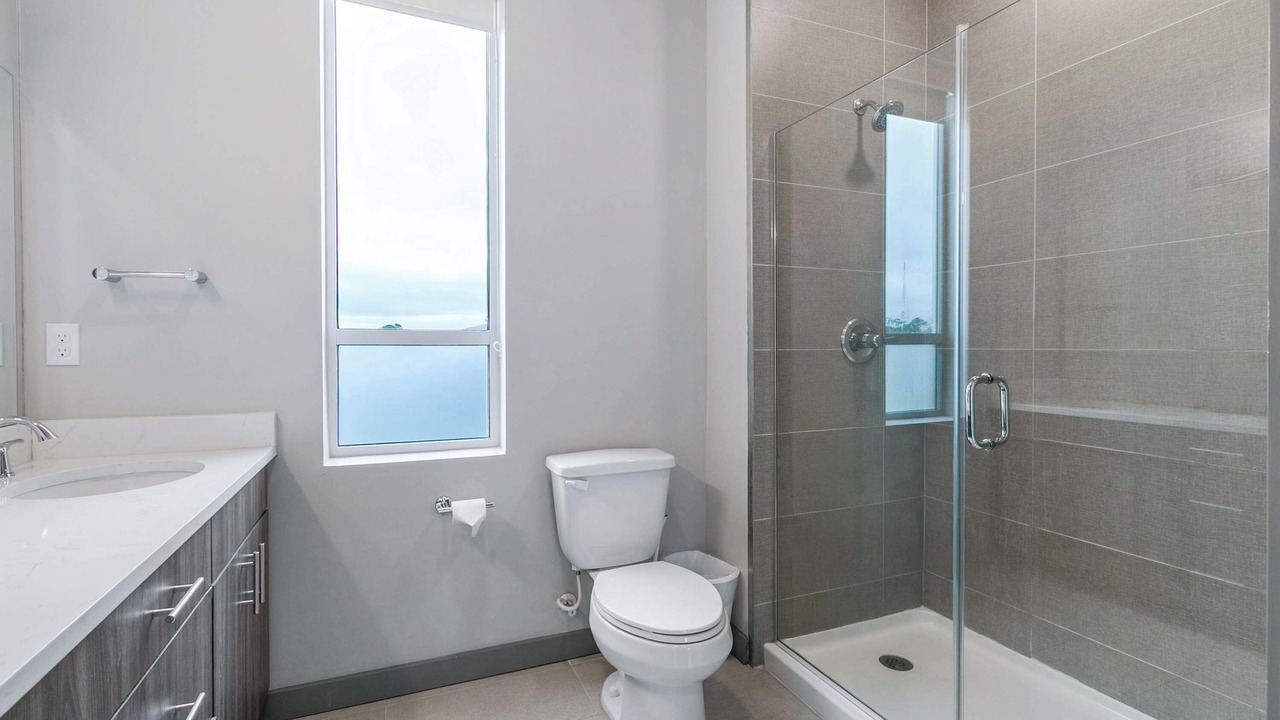 Photo of Bathroom in Highlands - Perkins