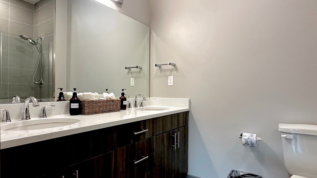 Photo of Bathroom in Highlands - Perkins