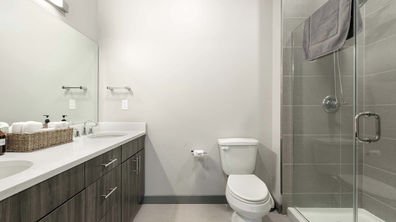 Photo of Bathroom in Highlands - Perkins