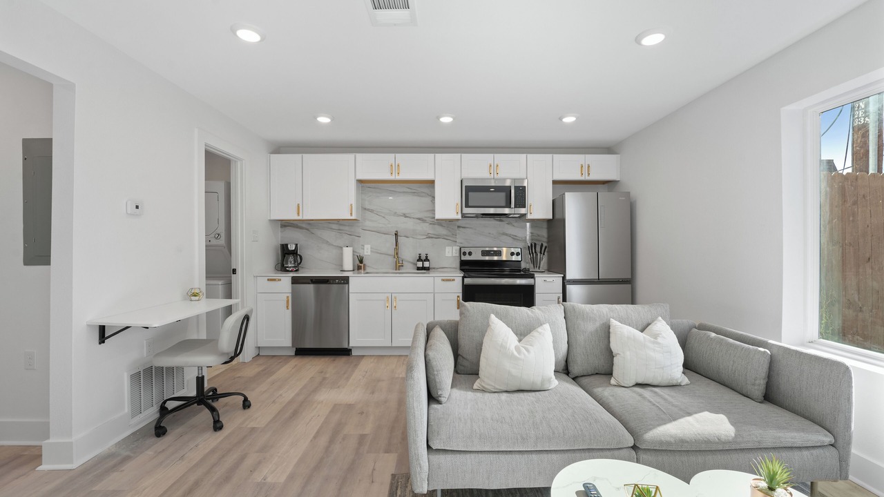 Photo of Livingroom in Old East Dallas