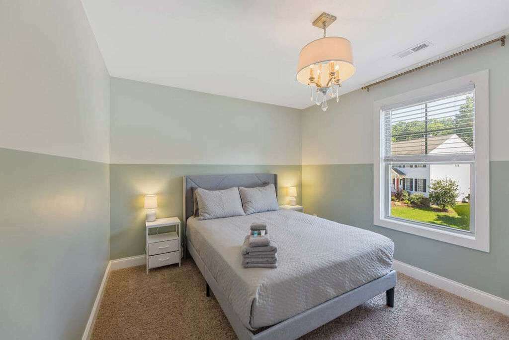 Photo of Bedroom in Northeast Raleigh
