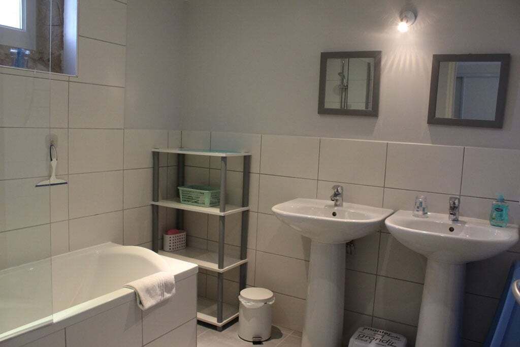 Photo of Bathroom in Colombiers-sur-Seulles