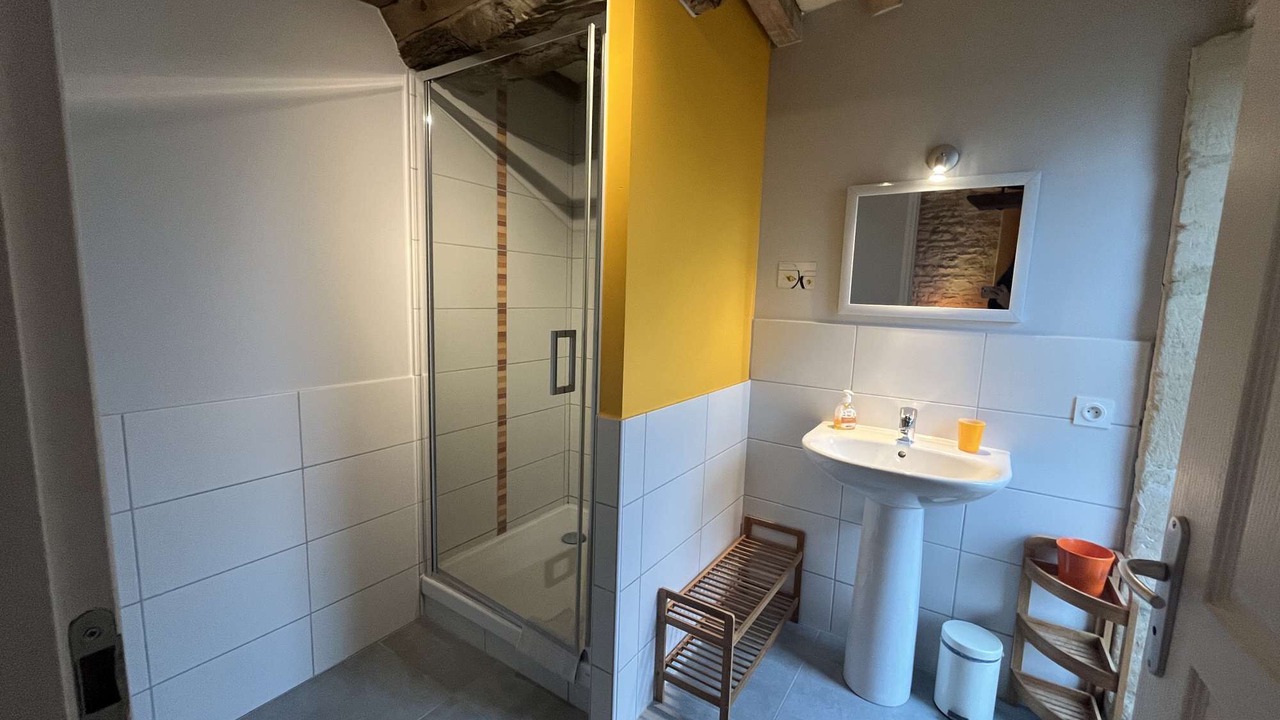 Photo of Bathroom in Colombiers-sur-Seulles