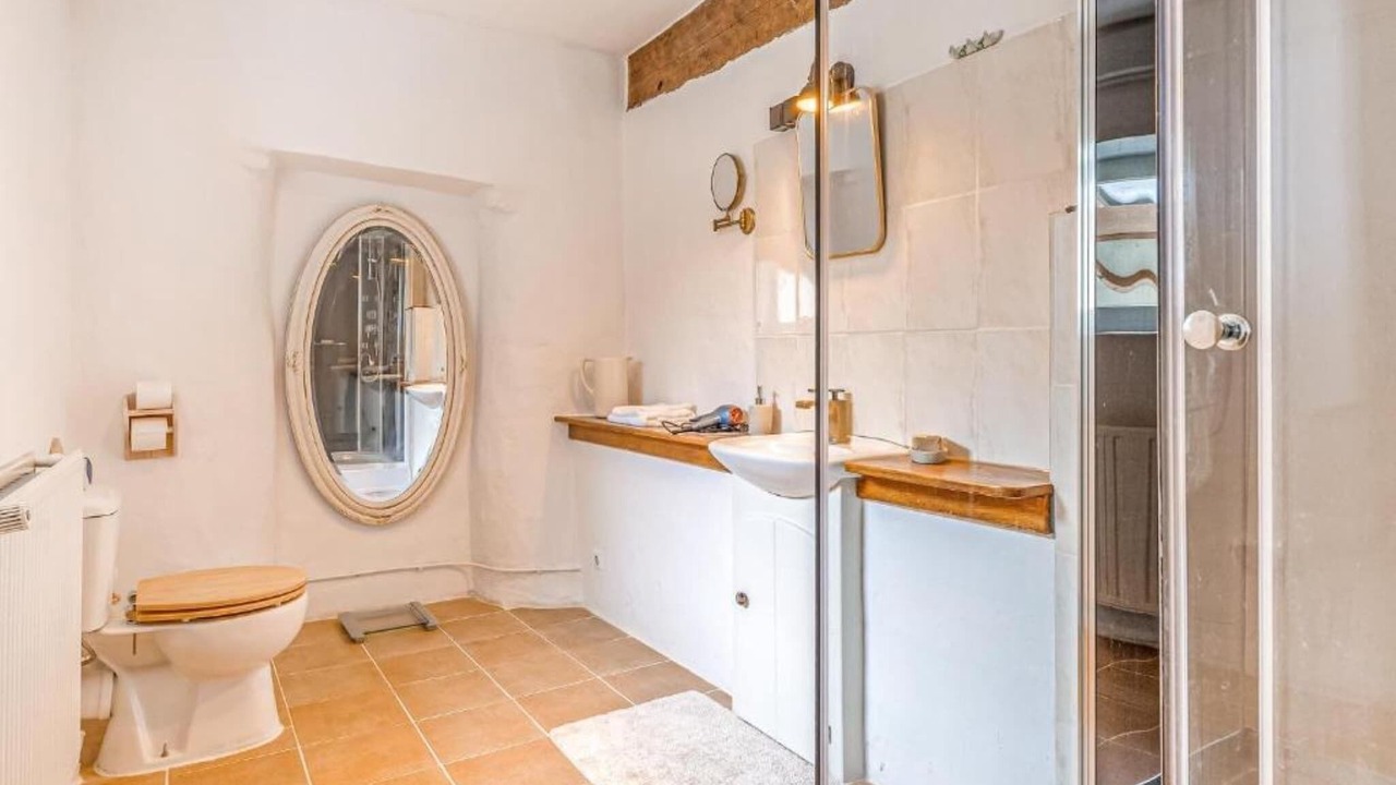 Photo of Bathroom in Palluau-sur-Indre
