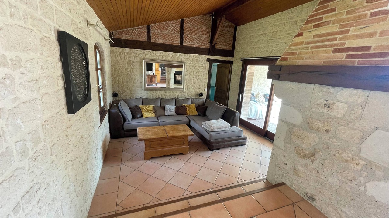 Photo of Livingroom in Montaigu-de-Quercy