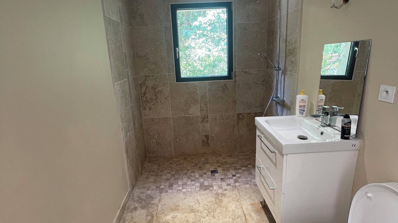 Photo of Bathroom in Montaigu-de-Quercy