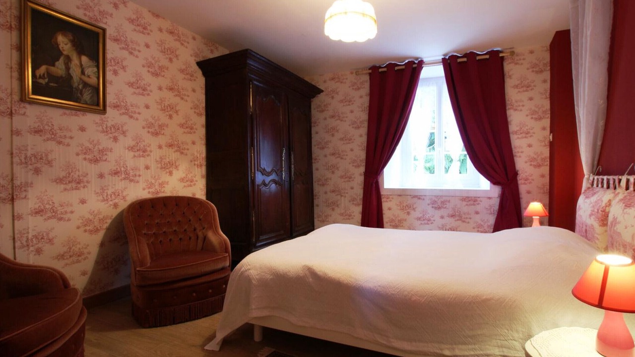 Photo of Bedroom in La Haye-Bellefond