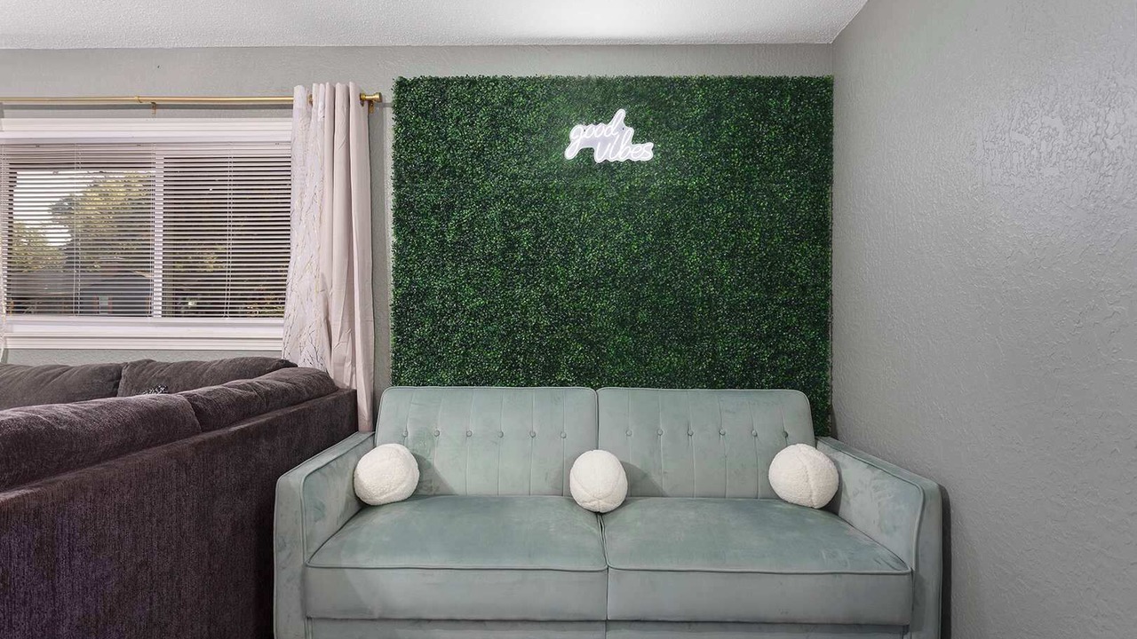 Photo of Livingroom in Lee's Summit