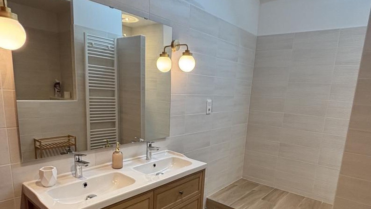 Photo of Bathroom in Bressolles