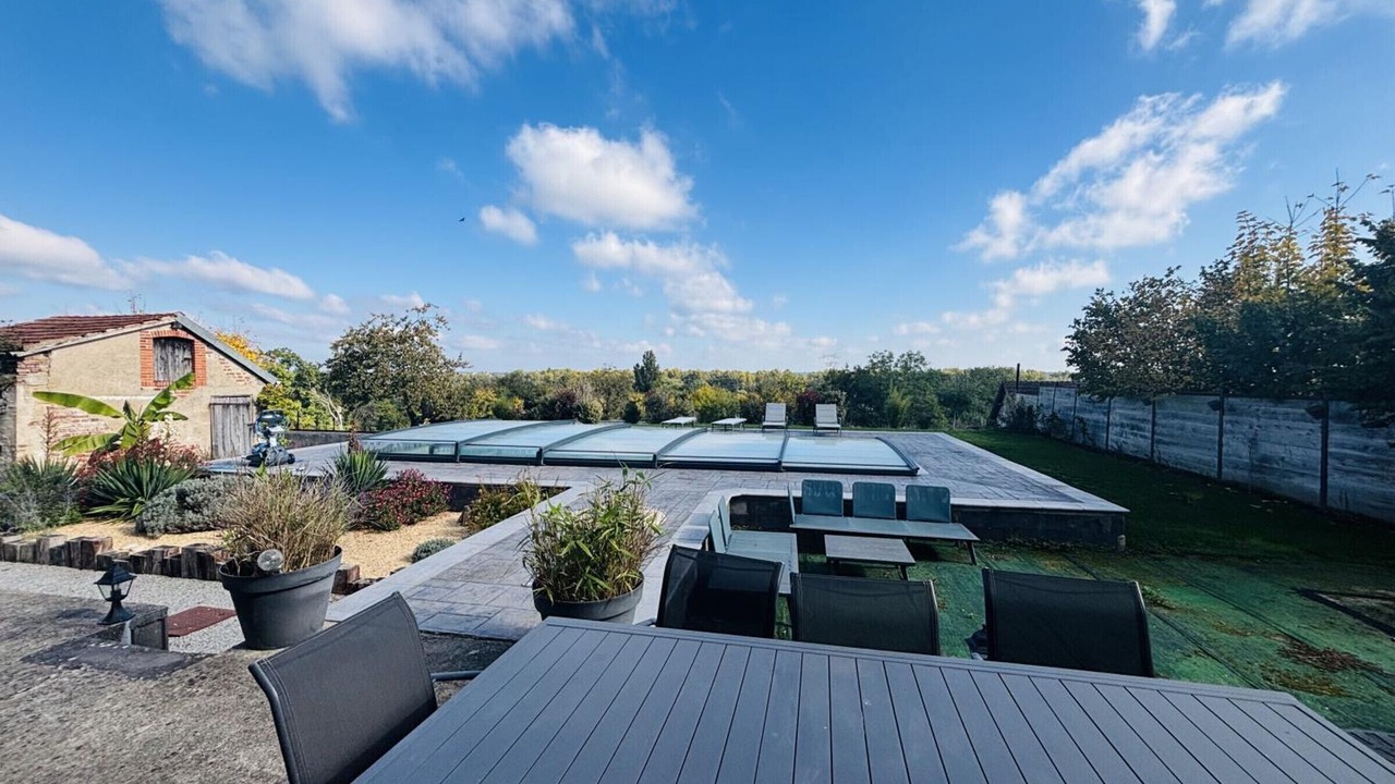 Photo of Outdoor in Bressolles