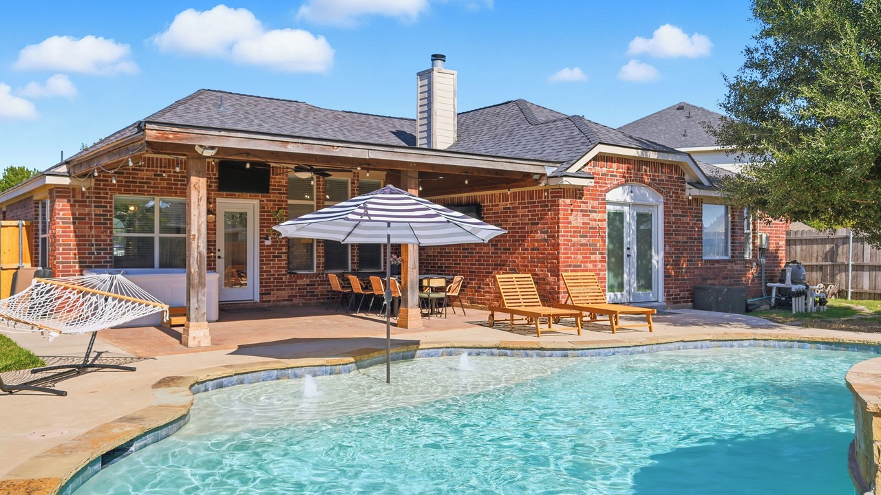 Photo of Outdoor in Red Oak