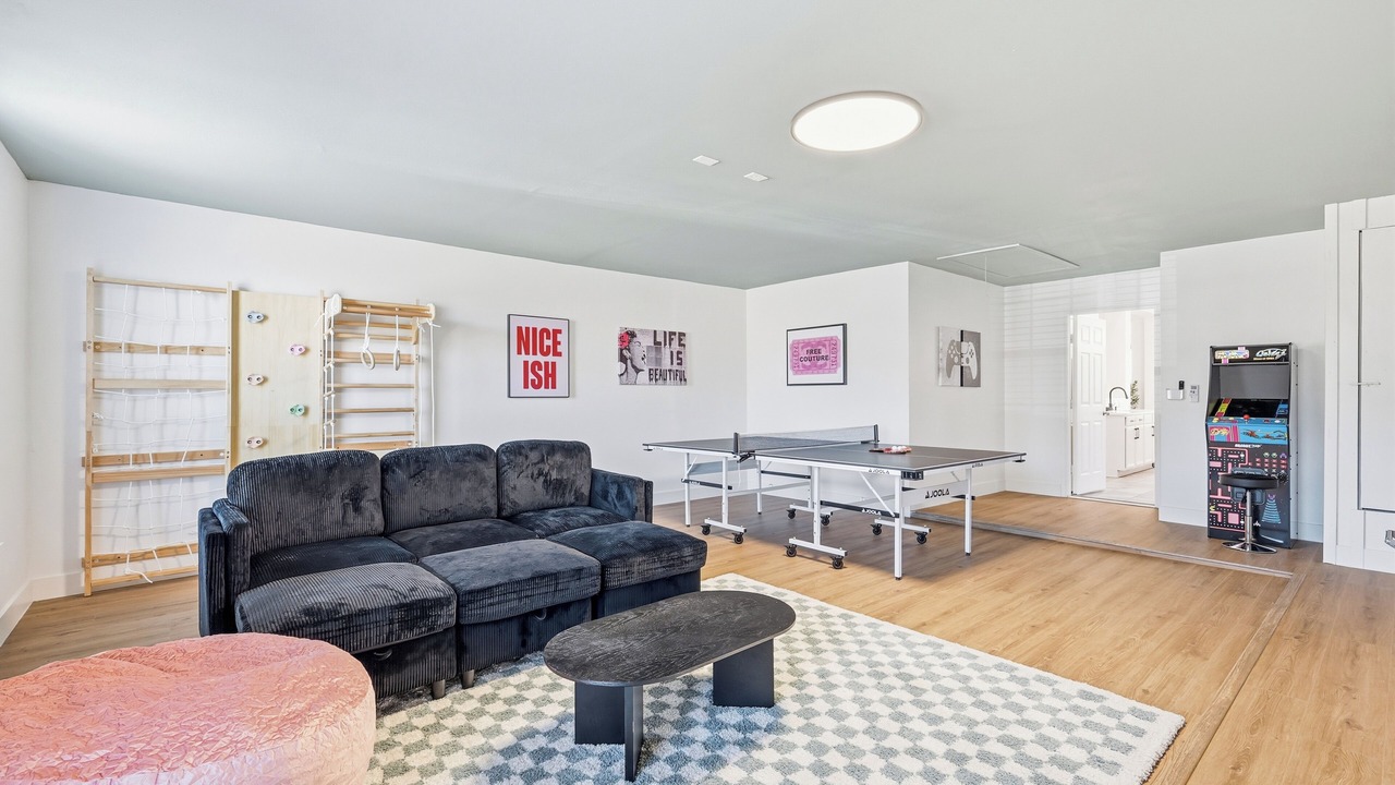 Photo of Livingroom in Red Oak