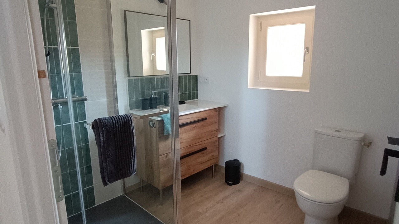 Photo of Bathroom in Saint-Jean-de-Fos