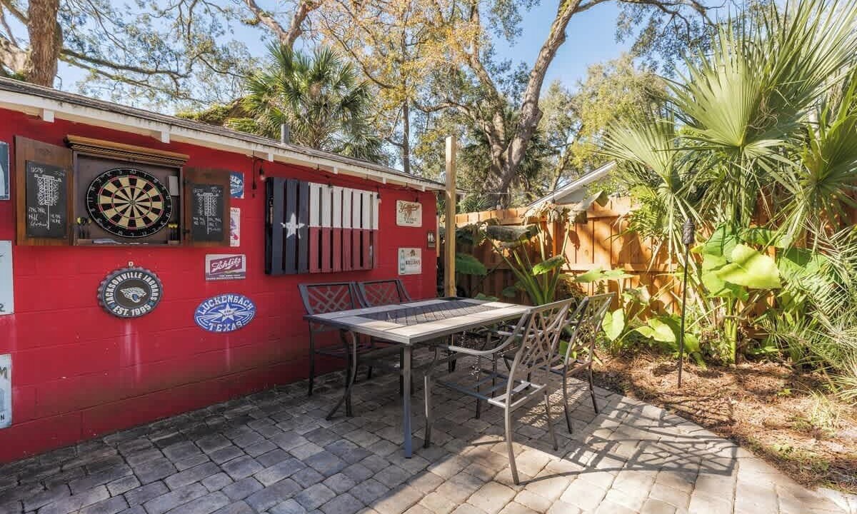 Photo of Outdoor in Avondale