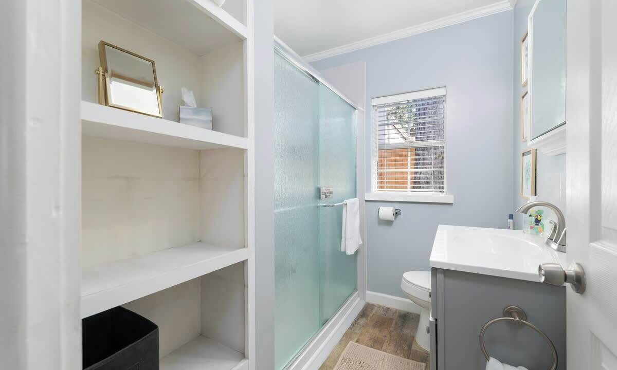 Photo of Bathroom in Avondale